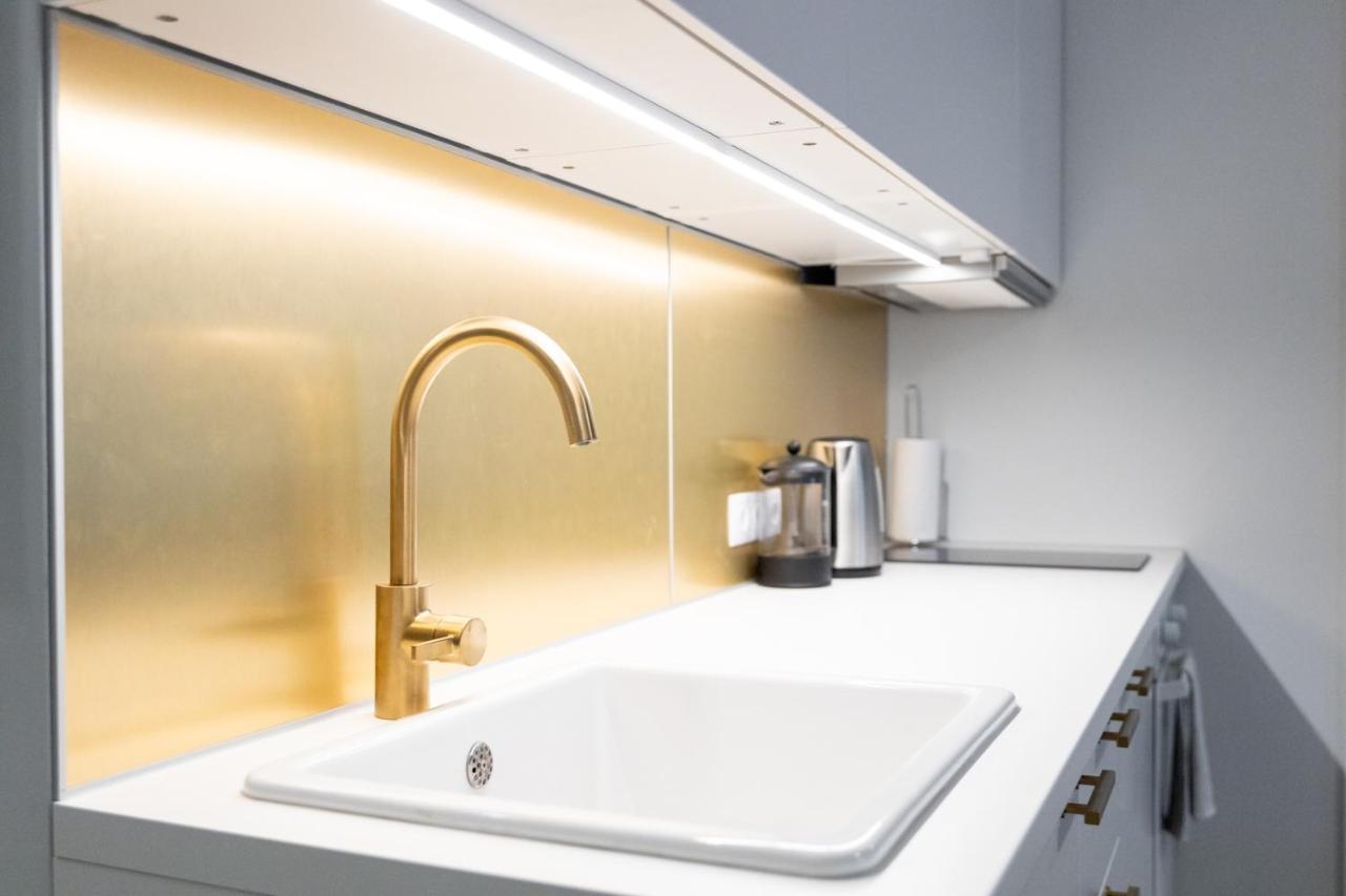 Charming 1Br In Superb Location, Free Parking & Wi-Fi Apartment Tallinn Ngoại thất bức ảnh